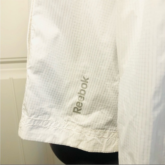 Reebok Nylon Flight Wind Zipper Pockets White  Lightweight Running Gym Jacket M - Picture 9 of 14